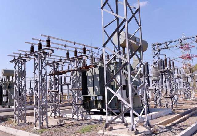 Azerbaijan offers Iran to boost joint construction of power plants